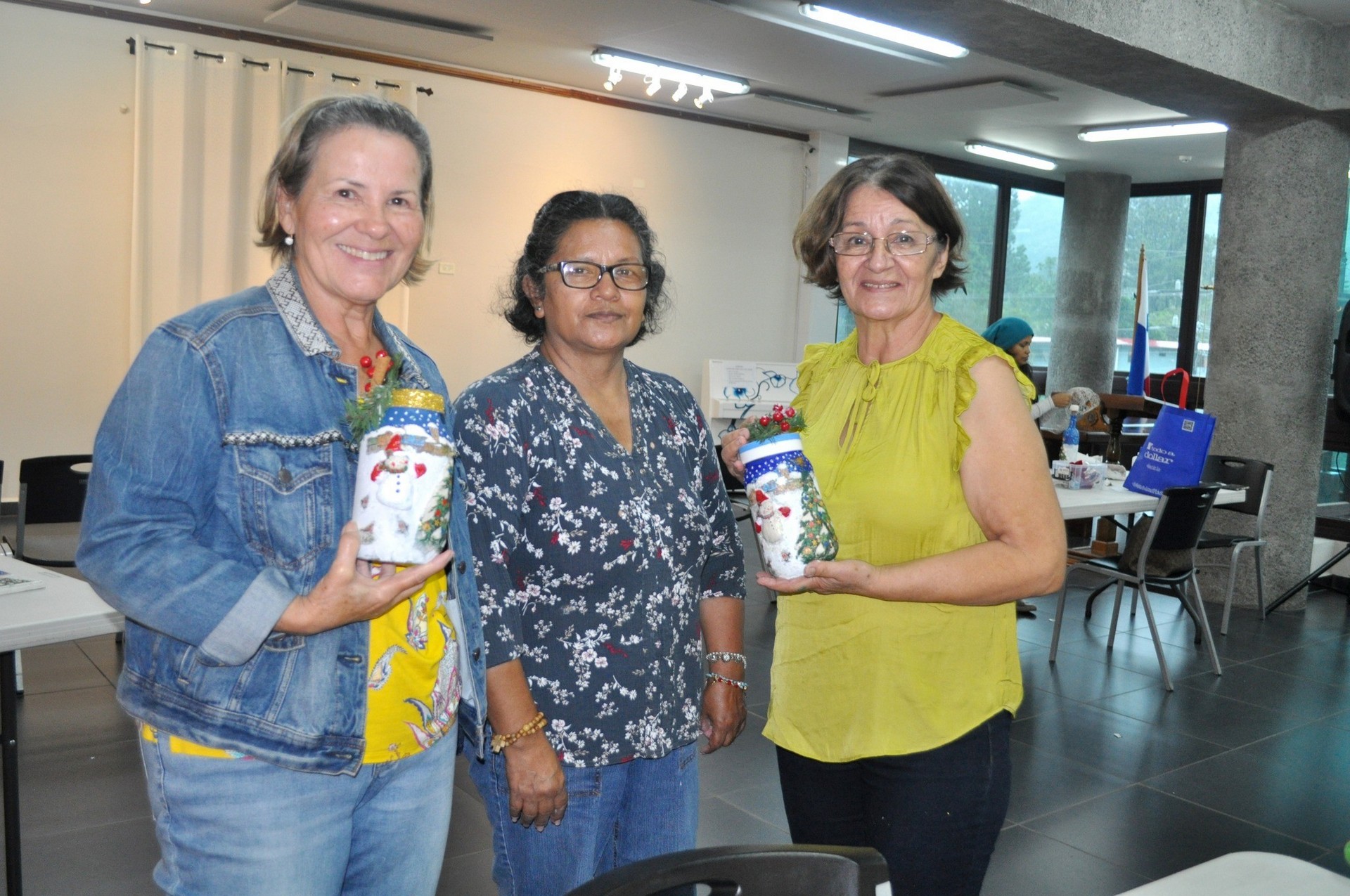 2023 taller de navidad Maria Santamaria - Botella navideña